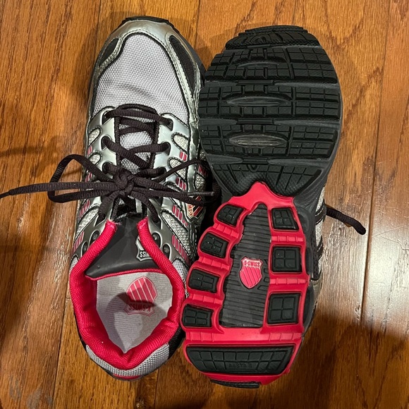 Like new K Swiss sneakers. Size 8.5 PINK & GRAY - Picture 6 of 8